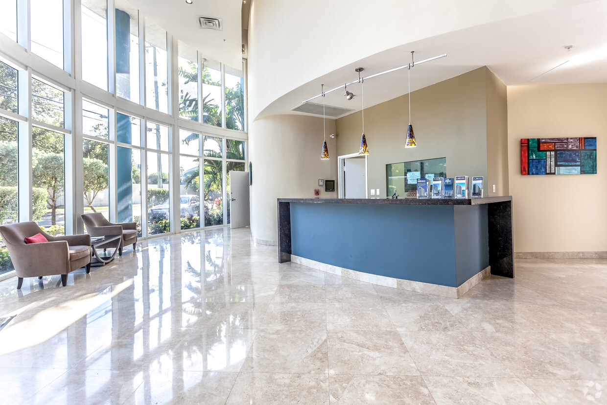one-plaza-miami-fl-interior-photo