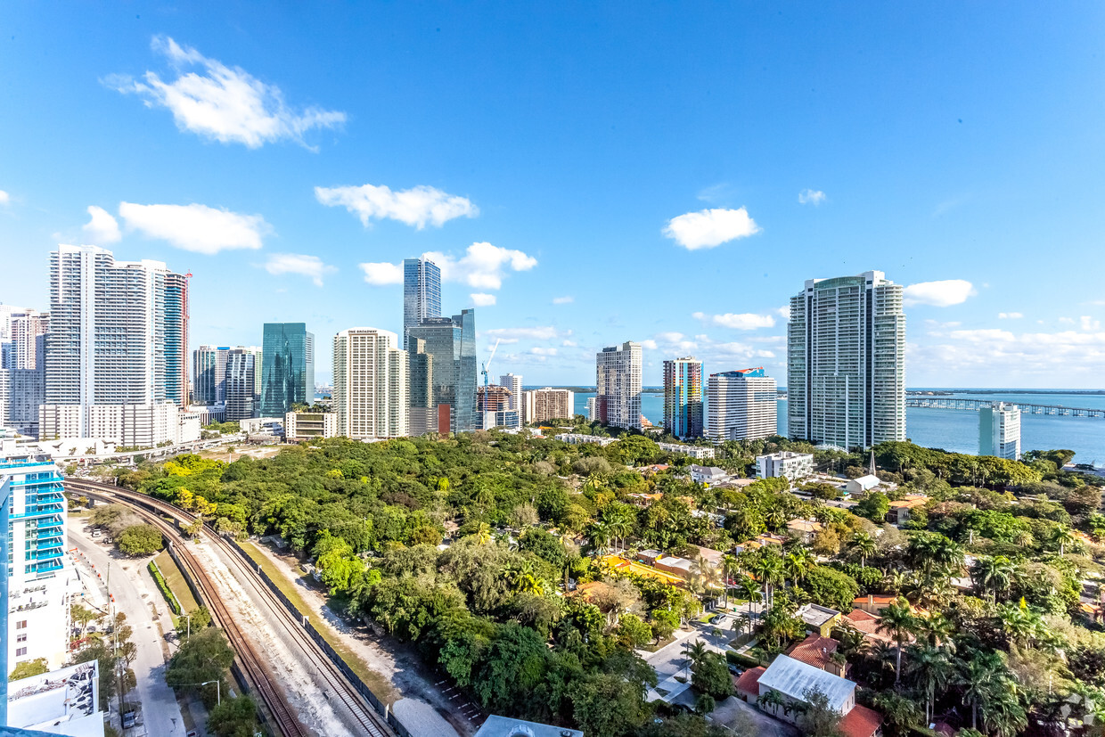 one-plaza-miami-fl-view